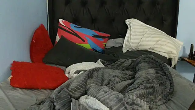 Dandelion_enigman's Live XXX Chat