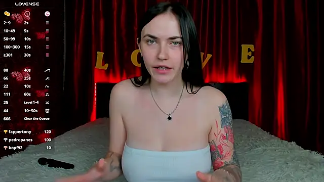 Witch_Lady élő XXX-chatje