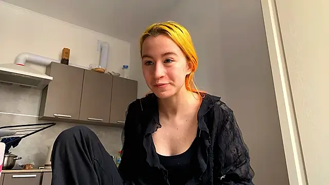 Онлайн чат XXX EmilyHein