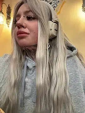 Chat +18 de Chiibi ao vivo