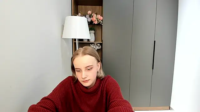 Онлайн чат XXX KirstinMcgeady