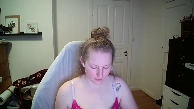 Girlnina-1995 – webcam-show