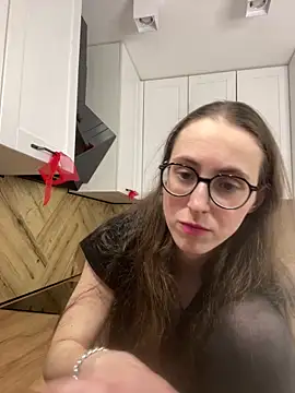 Czat XXX na żywo – MartiniiSelenna