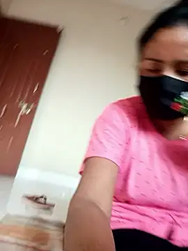 Neha-Roy webkamerás műsora