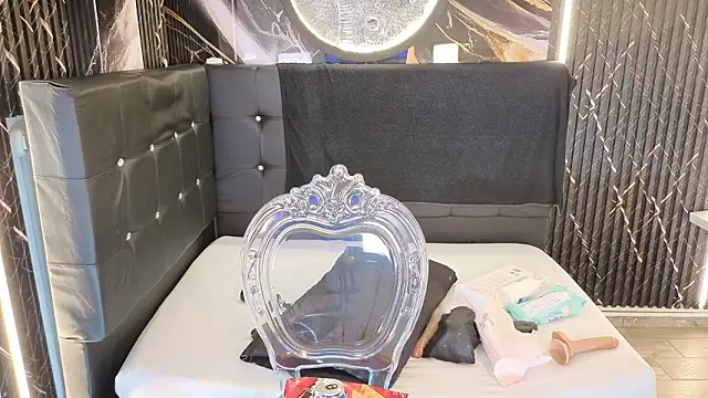 Chat +18 de Bruja__Scarlata ao vivo