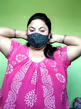 rani130: διαδικτυακό σόου στην κάμερα