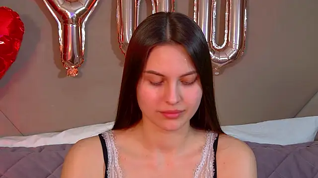 Chat +18 de AliceVersal ao vivo