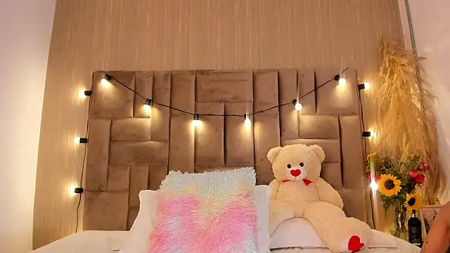 Chat +18 de ClaradelMar ao vivo