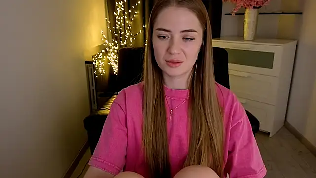 دردشة Alice_Chain الجنسية المباشرة