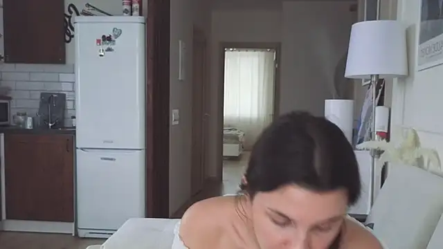 XXX chat uživo modela KristineEsme