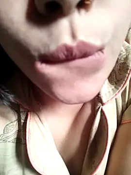 Anki-doll Adlı Modelin Canlı XXX Sohbeti