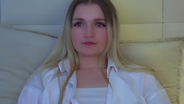 AnnyRaii Chat XXX live