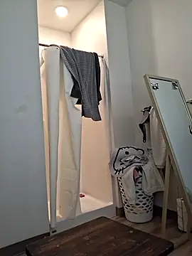 Katiekinkz669 webkamerás műsora