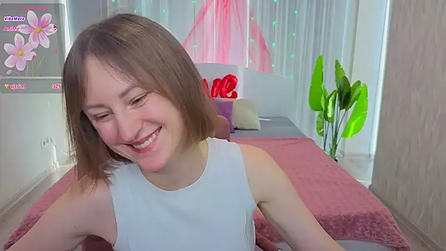 LuluChiiii Chat XXX live