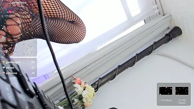 Selena_Reevesn Live XXX chat