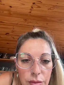 julietacollins11 Pertunjukan Webcam