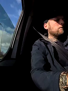 dave32000 Webcamshow