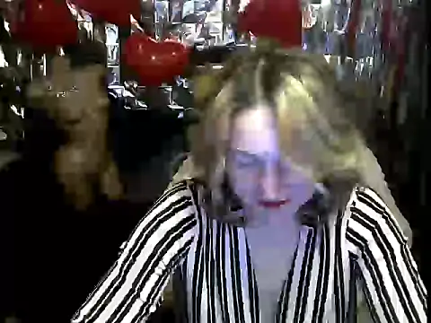 wLESLYMOSw Adlı Modelin Canlı XXX Sohbeti