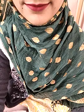 Indian-Aleena: απευθείας συνομιλία ΧΧΧ