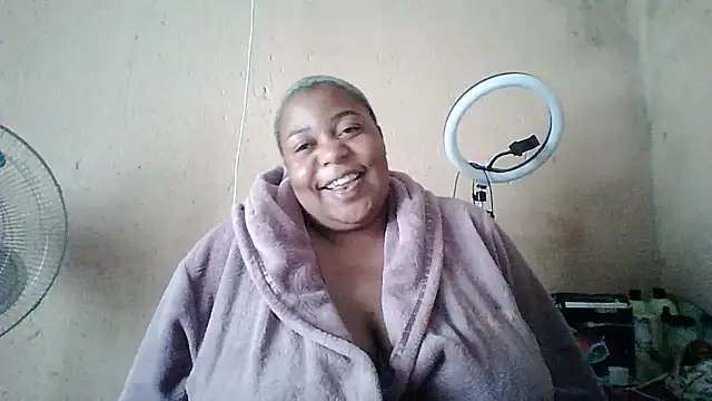 bustyboobs27 Pertunjukan Webcam