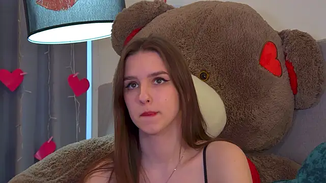 AliceAtkins: онлайн-секс-чат