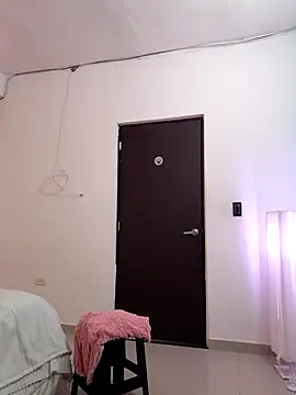 __Emma__11__Lecat_のライブXXXチャット