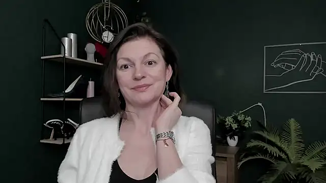 VivianWILDn Live XXX chat