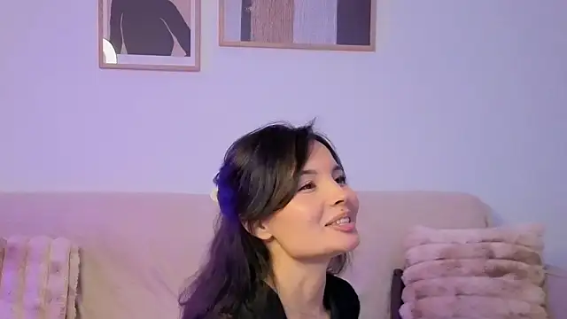 ErikaSoftのライブXXXチャット