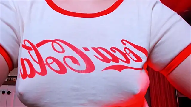 Show modela HotTiffani na web-kameri