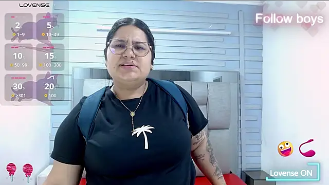 XXX chat uživo modela evelin_zaens