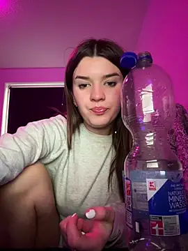 -Leasophie Adlı Modelin Web Kamerası Şovu