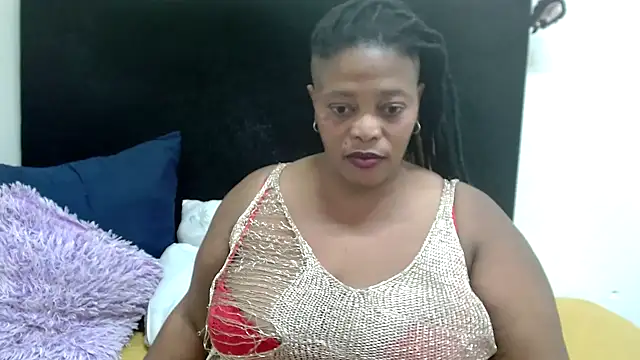 HunungousAssX5 Show in webcam