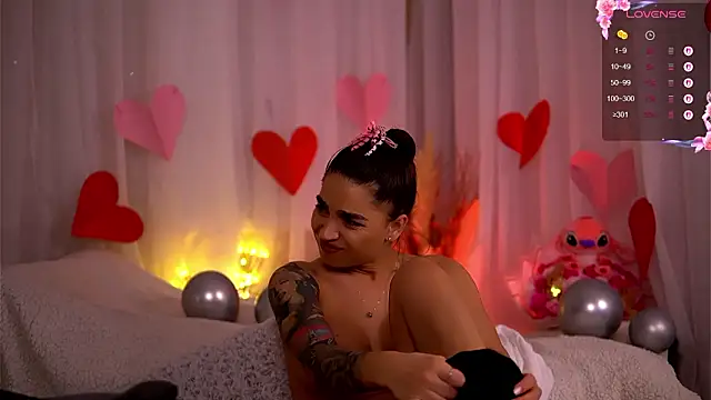 دردشة PureEllieX الجنسية المباشرة