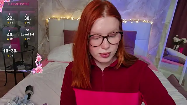 Chat +18 de LucyHornyDollx ao vivo