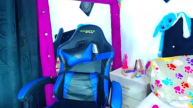 Jenng18 Live XXX-chat