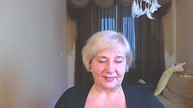 Milana_Milky: απευθείας συνομιλία ΧΧΧ