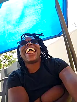 Shaniko89 现场XXX聊天