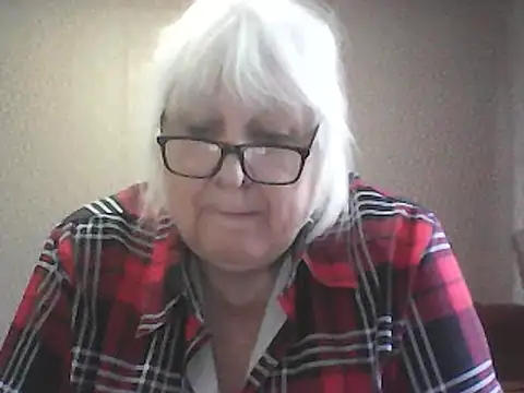 Alexia64231 Show Webcam