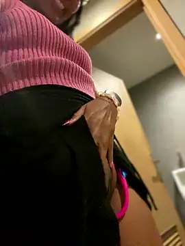 دردشة SheenaBrooke الجنسية المباشرة