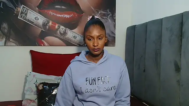 Moreish-06's Webcam Show