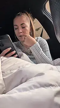 Risky_julia2330 Live XXX Chat