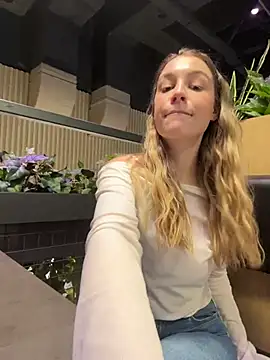 Chatroom XXX en direct de SashaCatt