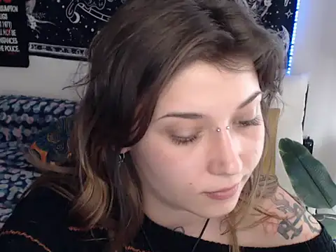 Chat XXX ao vivo de AlienforTwenty