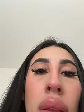 valentina252005's Live XXX Chat