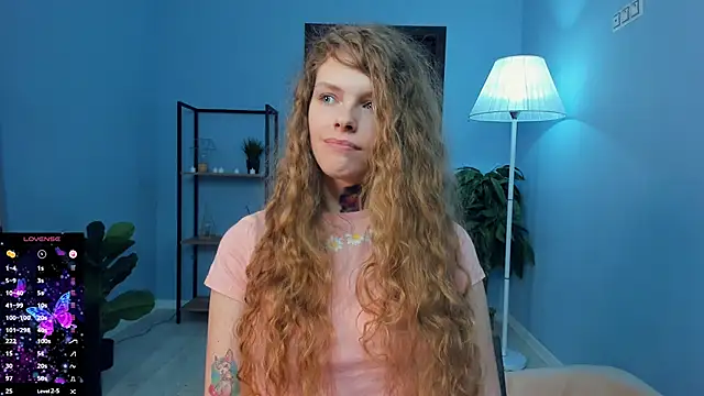 RayaNenliaのライブXXXチャット