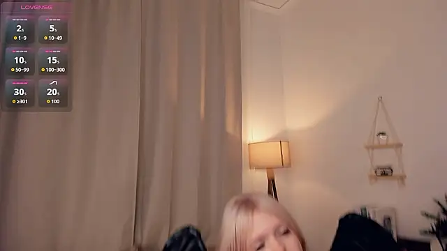 LaureMestler's Live XXX Chat