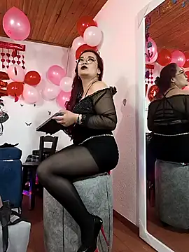 keila_j: онлайн-секс-чат