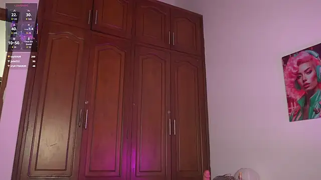 pocahotass_11のライブXXXチャット