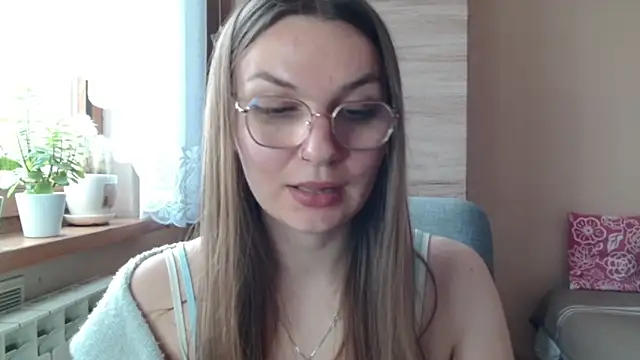 LooveELLYx Chat XXX in diretta