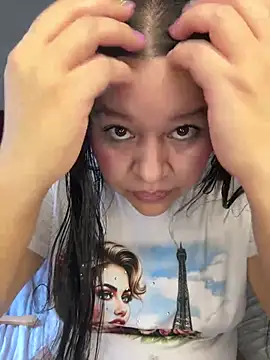 Lovelipsbig élő XXX-chatje